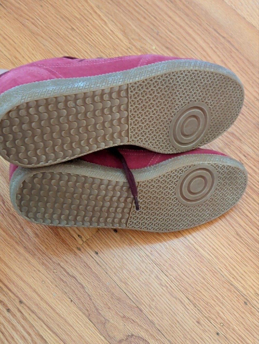 ALOHAS Burgundy Suede Unisex Sneakers Size 8 Men/ Size 10 Women - Picture 9 of 9